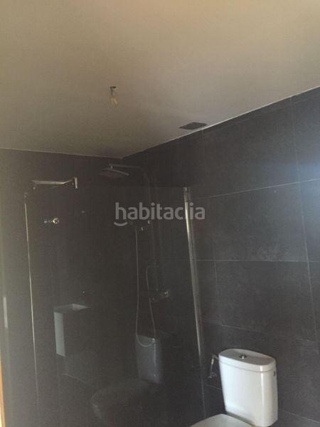 Foto f45a029d-c7ea-4cc0-b78e-325ba105a462. Casa aparellada amb aparcament piscina a Méntrida