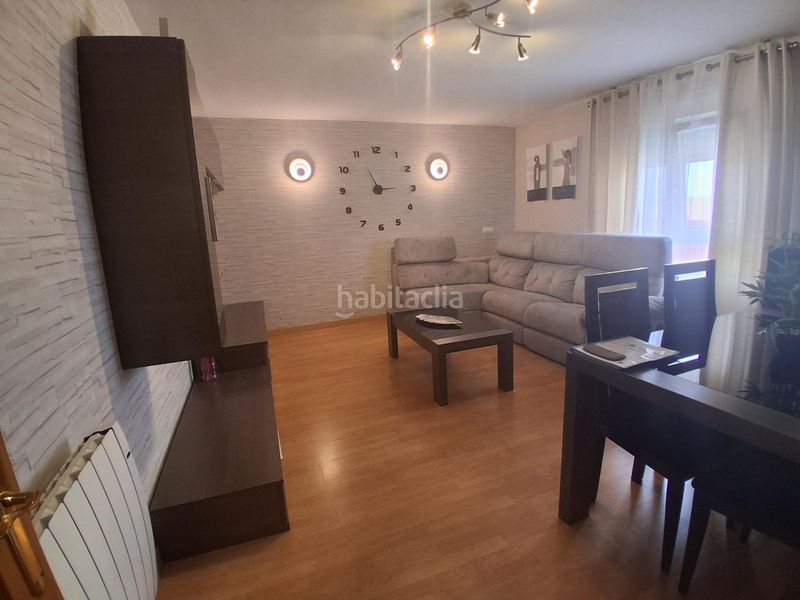 Foto 5e7ec899-4627-46ee-aa07-5ce21c9cce01. Pis amb calefacció aparcament a Cedillo del Condado