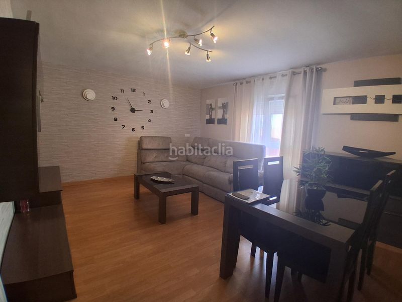 Foto f91e7bbb-5769-4a13-8d15-cab18a201790. Pis amb calefacció aparcament a Cedillo del Condado