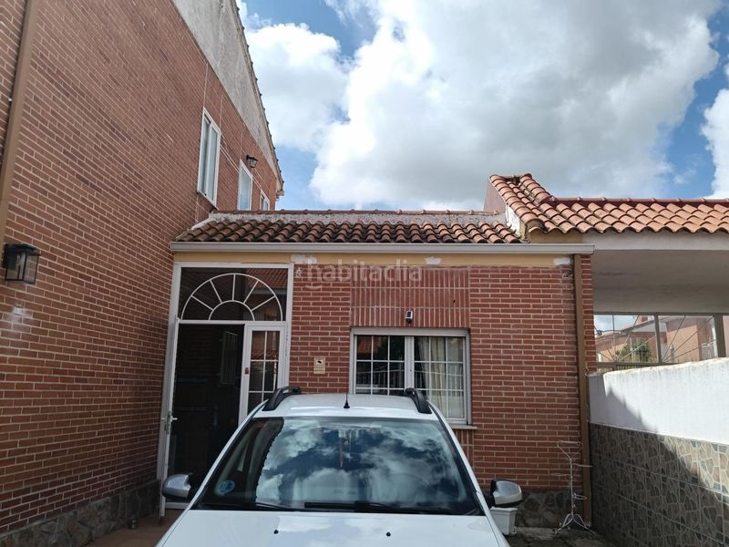 Foto 317d0363-c51c-4fd6-9fd4-6566c534f9c1. Casa adossada amb calefacció a Cedillo del Condado