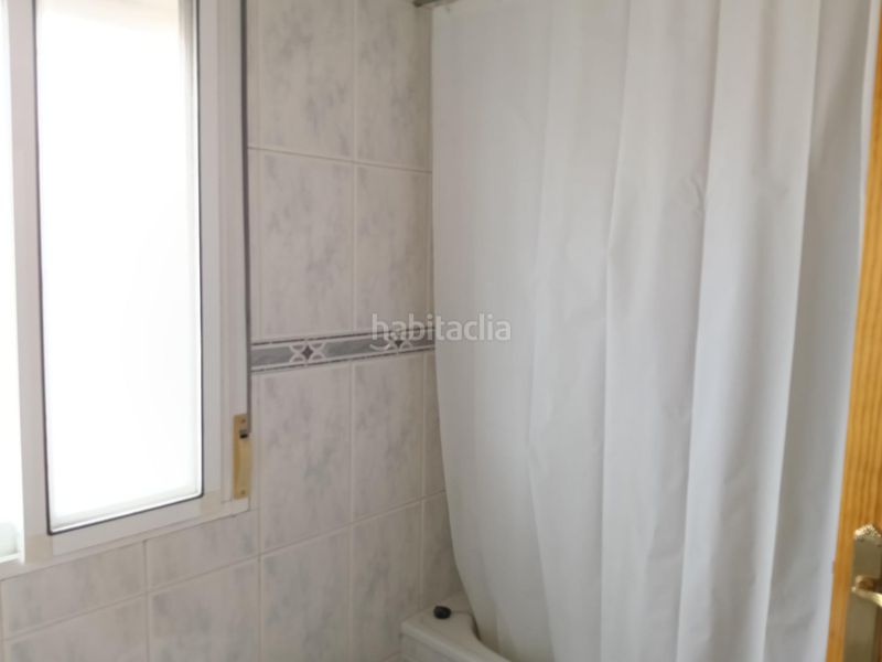 Foto 4f94bc12-f5fe-42ab-b59f-fbbb3d50017d. Casa adossada amb calefacció a Cedillo del Condado