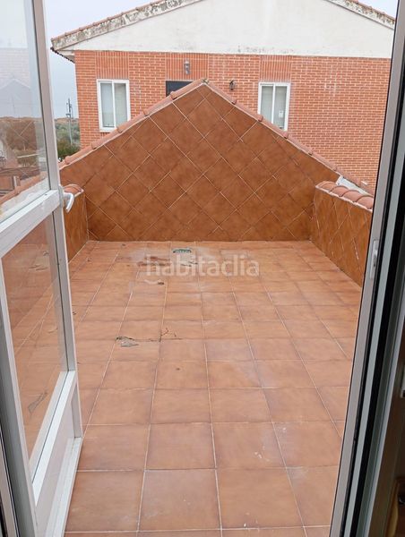 Foto 8f85fade-2ca2-40e1-bec6-30d421caff84. Casa adossada amb calefacció a Cedillo del Condado