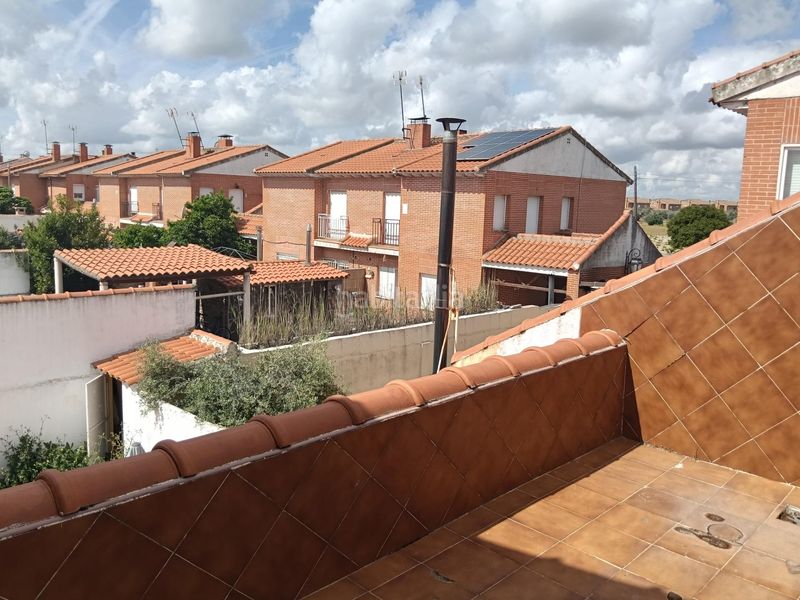 Foto aa08928b-622f-42df-b60f-c1b8cc26f3c8. Casa adossada amb calefacció a Cedillo del Condado