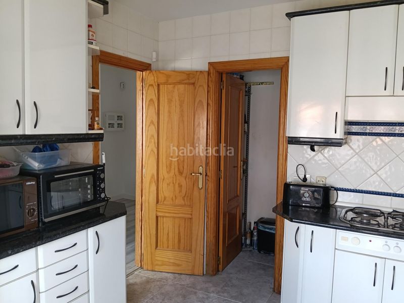 Foto b94e73b2-635e-44b5-a8d6-1b6f824bacdc. Casa adossada amb calefacció a Cedillo del Condado