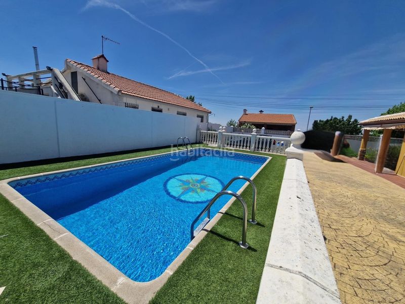Foto 6c037e7d-54df-43d6-8054-3ac128588456. Casa amb calefacció aparcament piscina a Palomeque