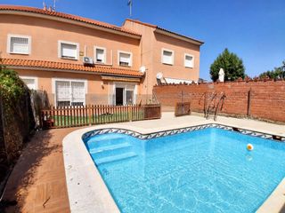 Casa adossada a Viso de San Juan (El)