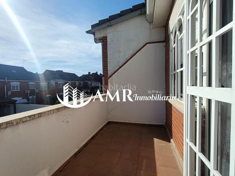 Foto 6d538651-95fb-49cf-8055-a7166f397af3. Casa adossada amb calefacció aparcament a Las Américas Parla