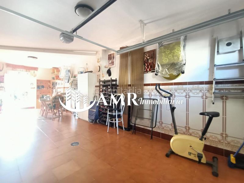 Foto a9ce44b0-d9a3-4411-933e-c40a35c6abaf. Casa adossada amb calefacció aparcament a Las Américas Parla