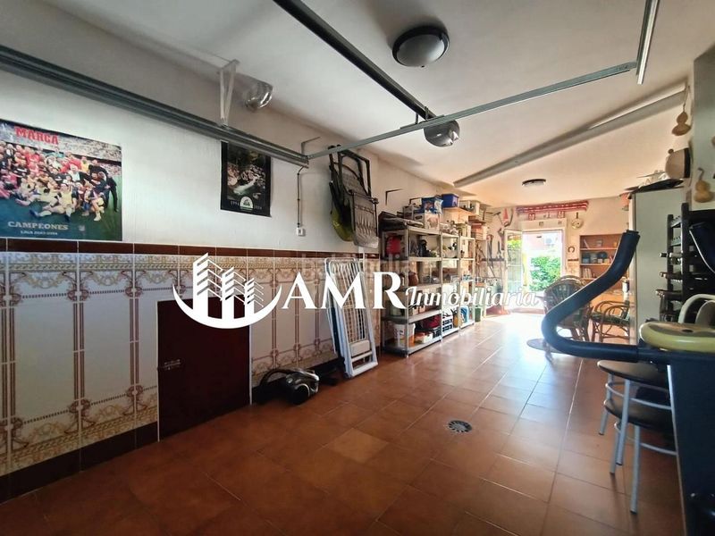 Foto ab7dd7aa-7001-4123-b2d0-255aa47f8b4d. Casa adossada amb calefacció aparcament a Las Américas Parla