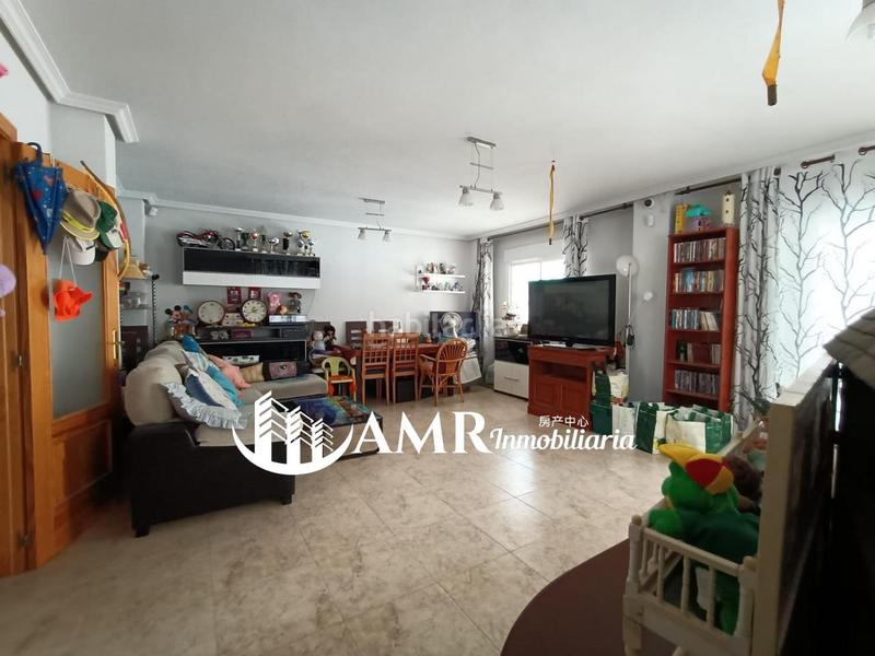 Foto 1f0392ee-5747-4736-8eea-b15415401600. Casa con riscaldamento parcheggio in Torrecastillo Seseña