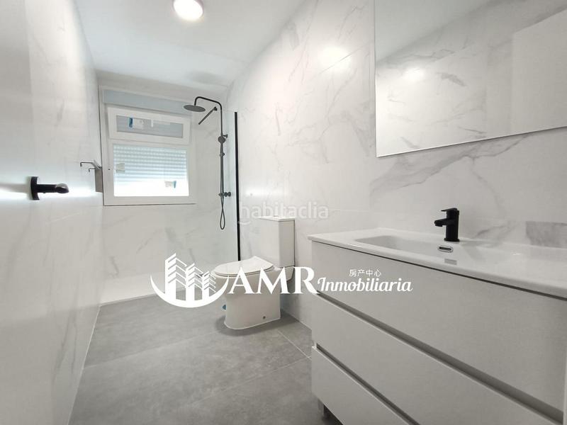 Foto 14ef9bad-0d3f-47f5-b535-d46be6bc7126. Semi detached house with heating parking in Yuncos