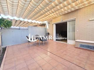 Maison jumelée à Hispanoamérica-Comunidades