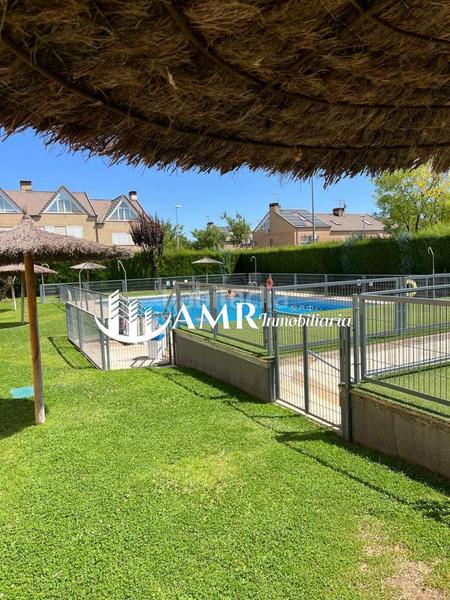 Foto 20818c9c-2c17-47f7-a084-f361bc04f4b7. Semi detached house with heating parking pool in Hispanoamérica-Comunidades Valdemoro