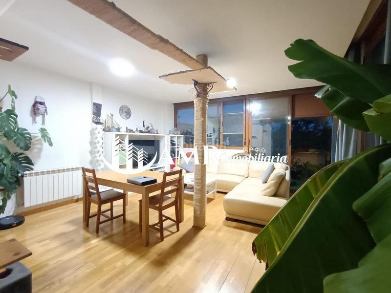 Foto 398bf2b0-a144-4217-97c1-db837c0d4f9d. Penthouse with heating parking in Centro Parla