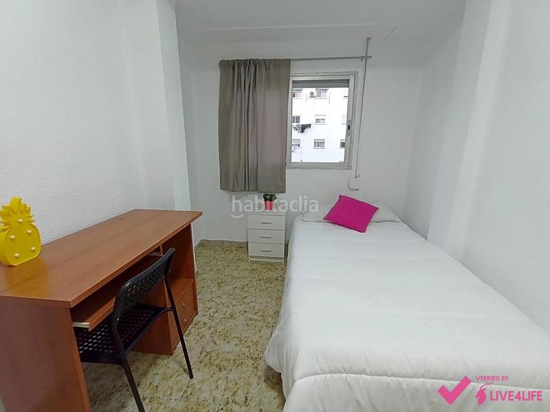 Foto 9d8824f2-c3c0-45fd-9e53-b936a089098c. Alquiler piso  en calle de borriol 7 en Aiora Valencia
