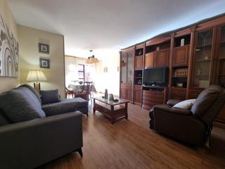 Rent Flat  Carrer del poeta durán i tortajada. Piso poeta duran y tortajada