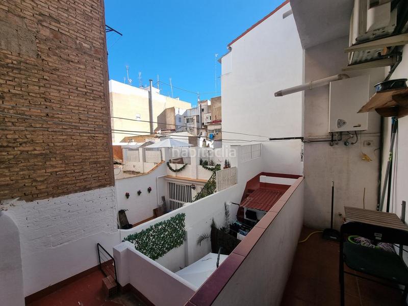 Foto 235151c0-11e1-40bb-b6b9-96f0bb15457e. Alquiler piso  carrer monduver curso 2526 en Barrio Benicalap Valencia