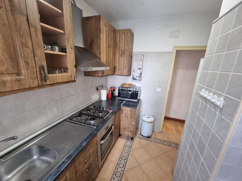 Foto c6e39f26-8380-4b60-b026-ae94db0c21a1. Alquiler piso  carrer monduver curso 2526 en Barrio Benicalap Valencia