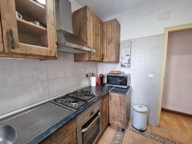 Foto fece0338-6850-4dbe-b1be-8352c8c3cebd. Alquiler piso  carrer monduver curso 2526 en Barrio Benicalap Valencia