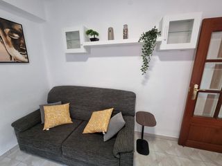 Rent Flat  Del periodista gil sumbiela. Piso de 3 habitaciones en periodista gil sumbiela