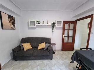 Lloguer Pis  Carrer del periodista gil sumbiela. Piso de 3 habitaciones en periodista gil sumbiela