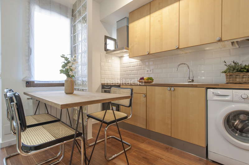 Foto 3fee9834-029d-47b4-8779-cf4482b854bf. Alquiler piso en Palacio Madrid