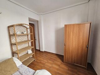 Location Appartement  D'enric navarro. Piso en carrer denric navarro