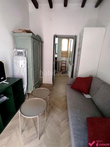 Foto 54811dc7-aaf5-4c18-b138-c322bb421cba. Rent flat in Santa Catalina Sevilla