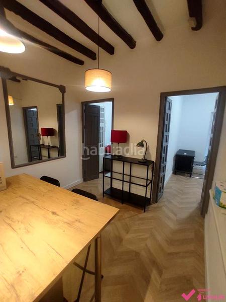 Foto b3316785-b63f-4c9b-b2bc-8c9325c59414. Rent flat in Santa Catalina Sevilla