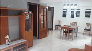Rent Flat  Carrer de la reina