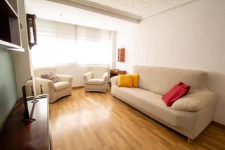 Miete Etagenwohnung  Del pintor maella. Piso disponibible en pintor maella