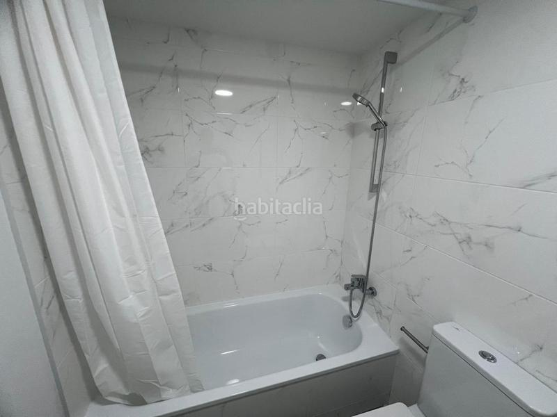 Foto 4facddf5-0fe9-4f22-87ca-217ca7e48926. Rent flat with parking in Beteró Valencia