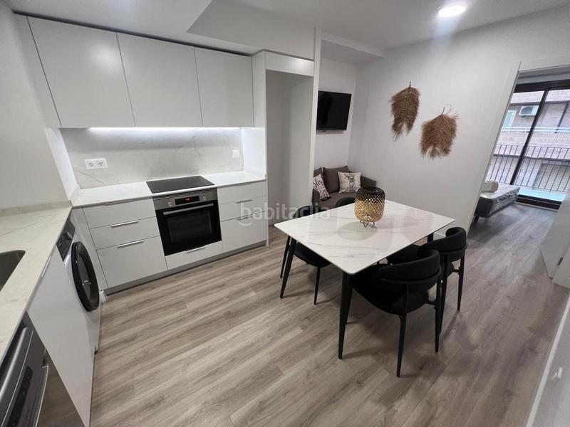 Foto c2c9e4c0-c460-4672-b4e8-50edf9e3b37b. Rent flat with parking in Beteró Valencia