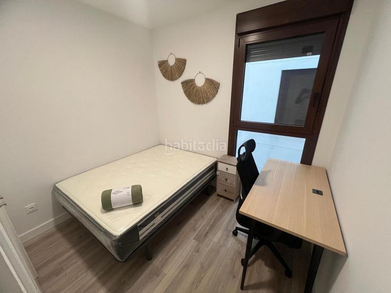 Foto f305fc15-8c4c-4d71-9479-cbaf02f2f03a. Rent flat with parking in Beteró Valencia