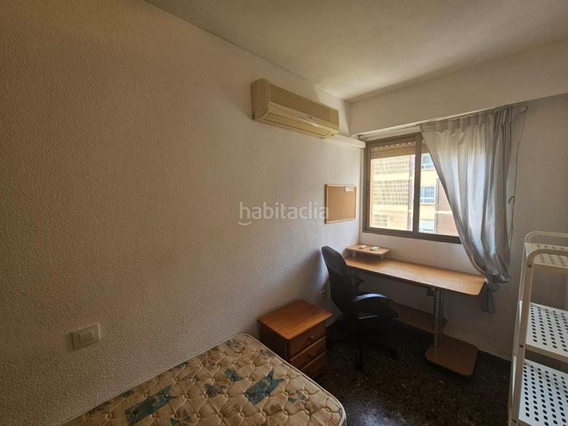 Foto 21fb5390-9a53-4fd6-bf12-240fd5485e3d. Alquiler piso en La Bega Baixa - Plaza Xúquer Valencia