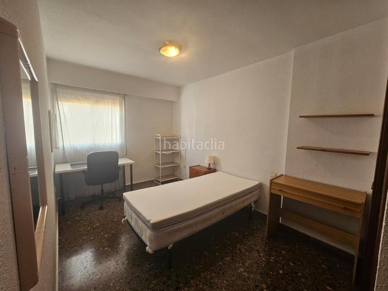 Foto 4d9a9d02-2ac7-481f-8ce6-7c0cc6d50ca3. Alquiler piso en La Bega Baixa - Plaza Xúquer Valencia