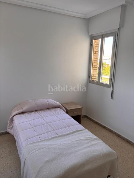 Foto f7f75531-4dea-4c19-a8ff-70dcd3cd2e25. Alquiler piso en San Pablo Sevilla