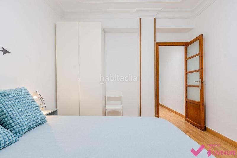 Foto e0c98b4f-a75a-4a6d-a7b4-e3d5f093d579. Alquiler piso en El Carme Valencia