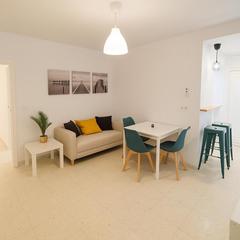 Pis a Ronda de alfareros 9. Piso en ronda de alfareros 9, curso 2526