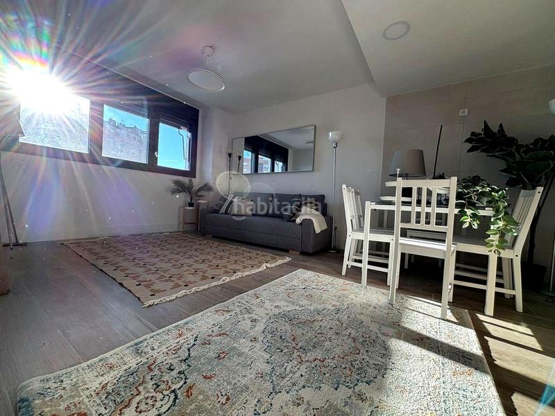 Foto 080c77e2-abb5-4140-9e57-a1c75304fc60. Rent flat with heating parking pool in Estrella Madrid