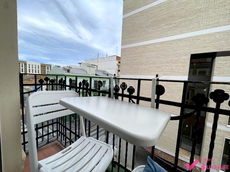 Foto 0b8f9bd3-6e8e-4aad-974e-8d9a9c13f6ab. Affitto monolocale in El Cabanyal-El Canyamelar Valencia