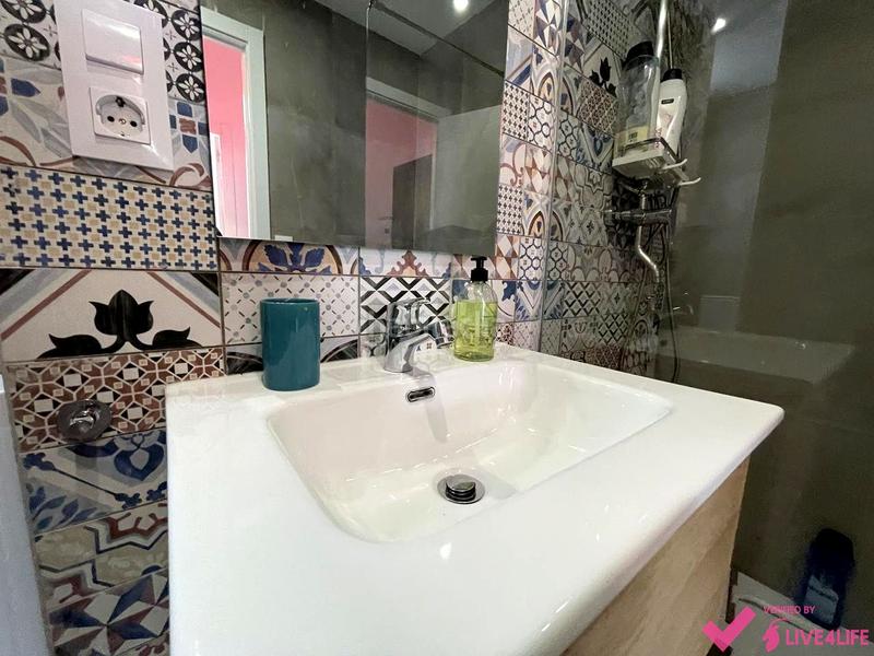 Foto 179ccb55-f2a0-4e38-b7a4-e73f5af48ab4. Rent studio in El Cabanyal-El Canyamelar Valencia