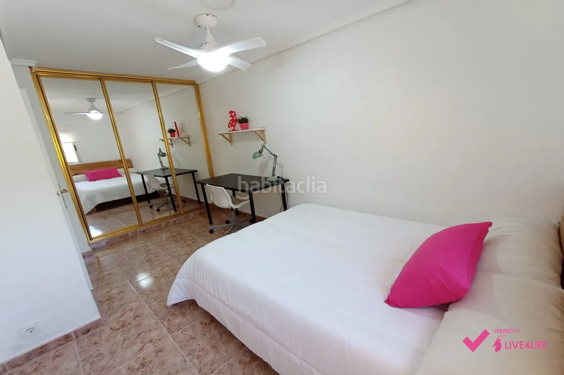 Foto 710f6945-a89b-4d7e-888c-80b7391a1edd. Flat in Sant Martí de Provençals Barcelona