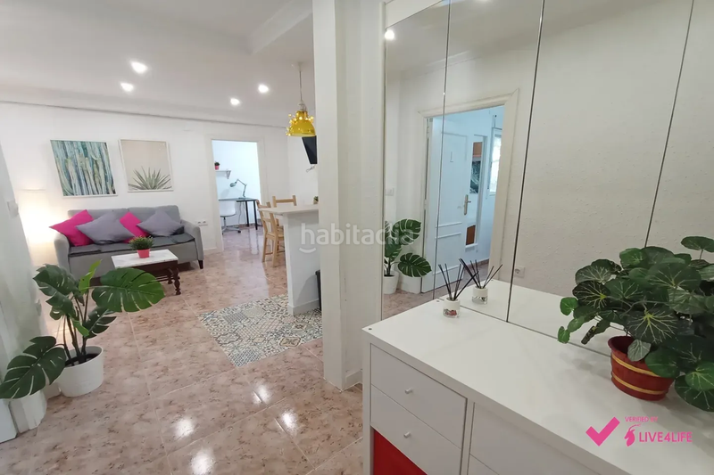 Foto 37f58bf5-f04b-4d78-823b-53f2f1826dc1. Piso en Sant Martí de Provençals Barcelona