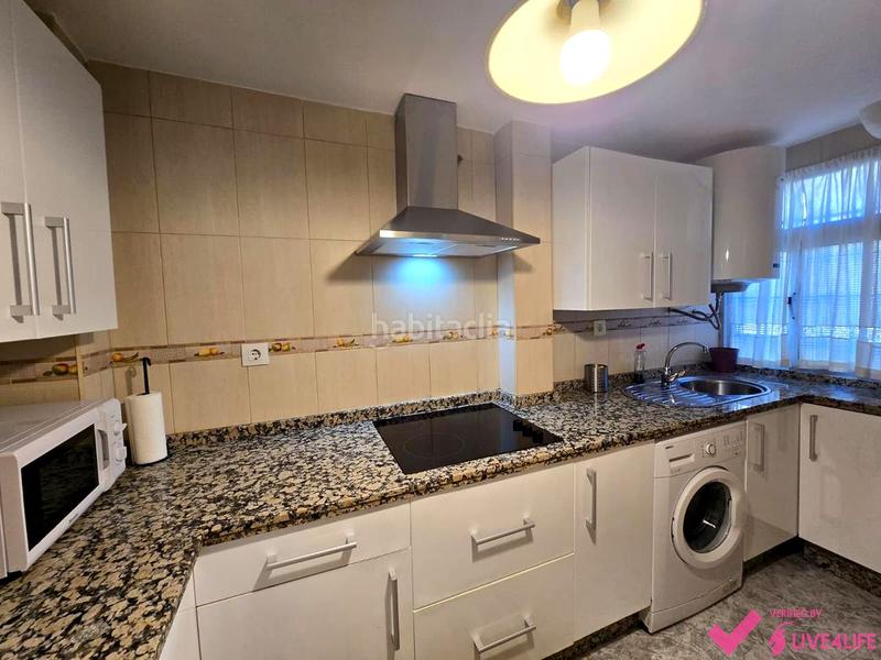 Foto 0ff16dec-f005-4b4a-8942-62435c776f1f. Affitto appartamento in El Torrejón - El Cerezo Sevilla