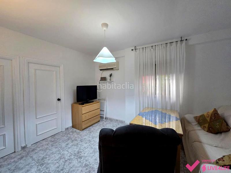 Foto 5143e1f3-a9f6-472a-858a-e327bd20ee0d. Affitto appartamento in El Torrejón - El Cerezo Sevilla