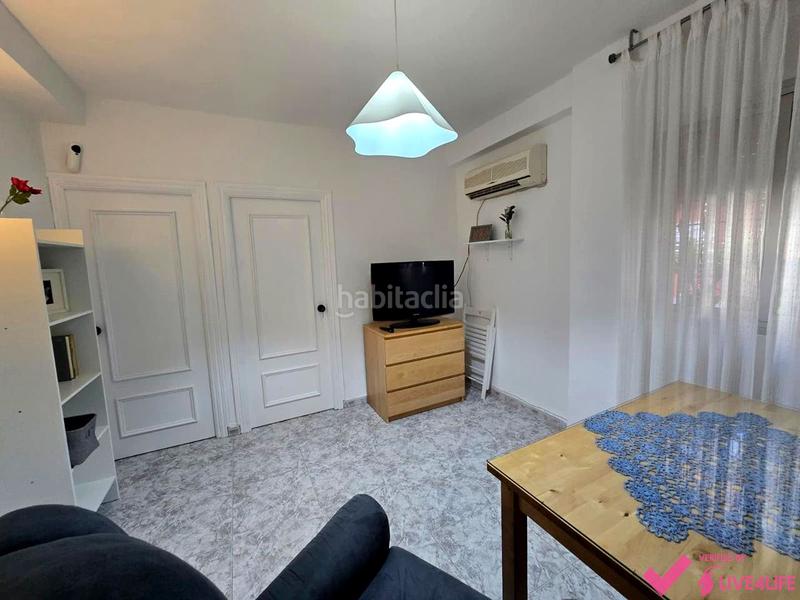 Foto e8b9993f-a031-4187-9eb3-302e7b138d9f. Affitto appartamento in El Torrejón - El Cerezo Sevilla