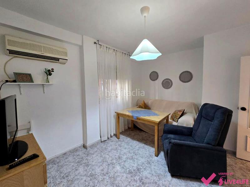 Foto 9560b652-5898-4b64-8dc6-3ebbf082a43f. Location appartement dans El Torrejón - El Cerezo Sevilla