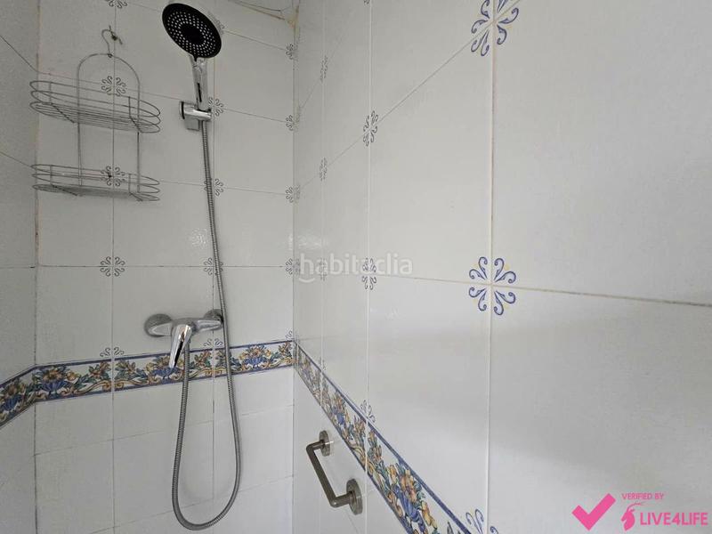 Foto b7a4fefc-ef7a-47b2-b000-0cc50ff71b9e. Location appartement dans El Torrejón - El Cerezo Sevilla