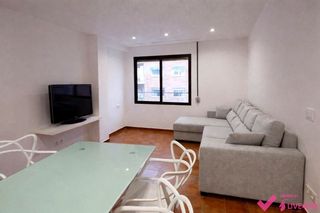 Rent Flat  Carrer del poeta artola